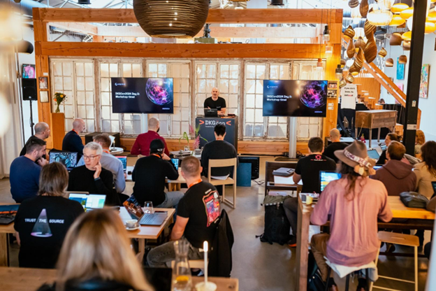 Skupnost OriginTrail na delavnicah na DKGcon 2024 v Amsterdamu.